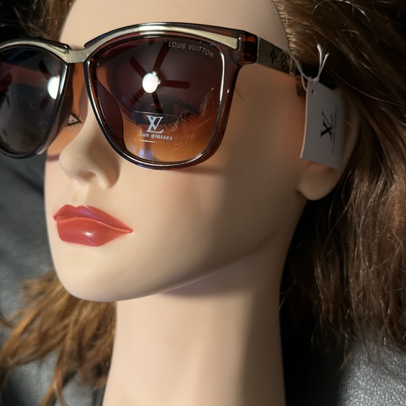 Louis Vuitton Brown Sunglasses NWT - Picture 11 of 11